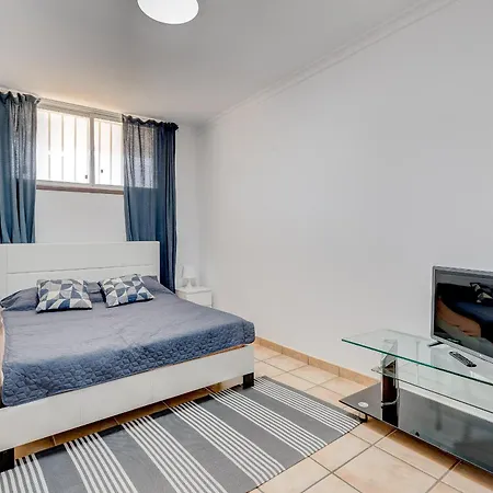 Blue Horizon In Apartment *